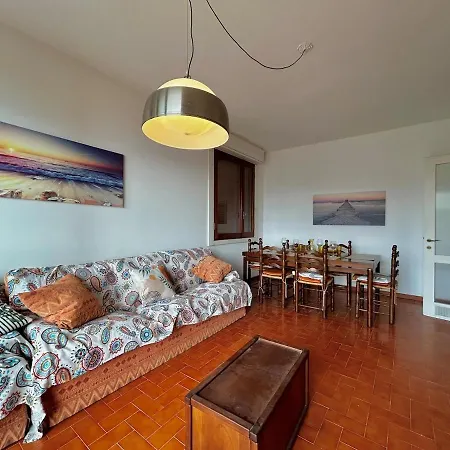 公寓 Villaggio Cledai, Panoramic View With Parking, Ac 卡迪拉瓦尼亚